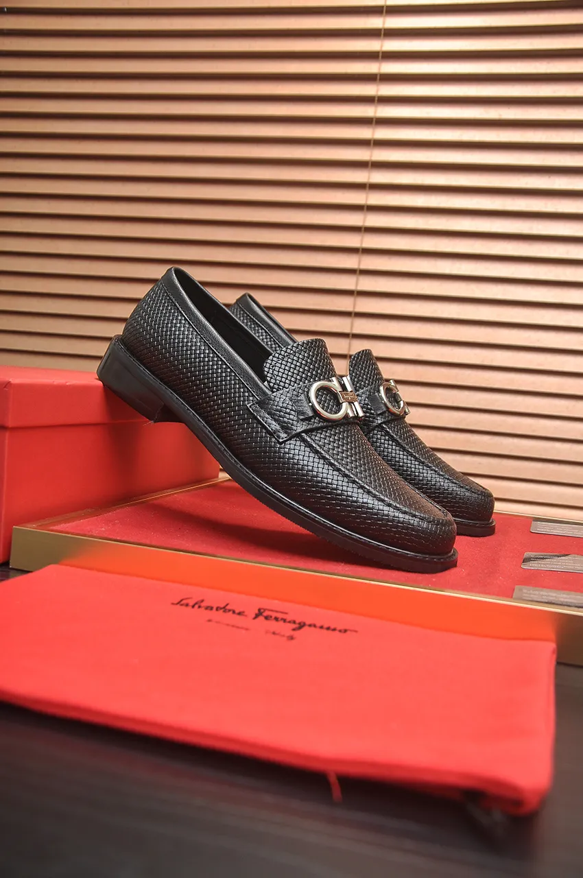 Men's shoes 💰460💶 [Ferragamo/Ferragamo] The latest model in the counter. Original imported open-sided high-quality cowhide hand-woven + imported 🐂 cowhide + original luxury metal buckle + original combined outsole. Comparison without pressure 38--45 (45 custom-made)